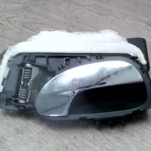 Akció PEUGEOT 307 01-05 Jobb hátsó belső kilincs bontott alkatrész