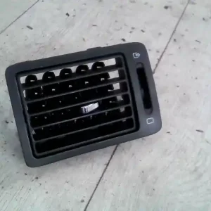 Vásárlói kedvenc PEUGEOT 307 01-05 Szellőző jobb bontott alkatrész