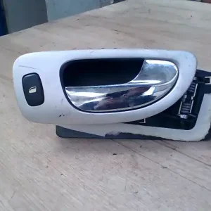 Szuper akció PEUGEOT 307 05-07 Jobb hátsó belső kilincs 5 ajtós bontott alkatrész