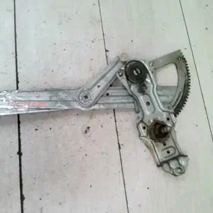 Ajánlat PEUGEOT 309 Bal első ablakemelő szerkezet mechanikus bontott alkatrész