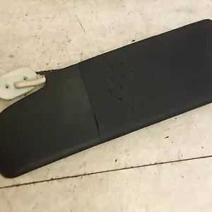 Szuper ajánlat PEUGEOT 309 Bal napellenző bontott alkatrész