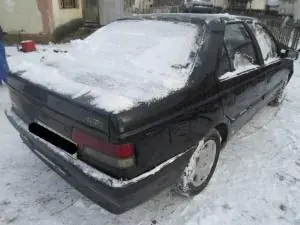 Végkiárusítás PEUGEOT 405 Jobb hátsó ajtóüveg bontott alkatrész