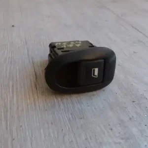 Végkiárusítás PEUGEOT 406 Ablakemelő kapcsoló pozíció független bontott alkatrész