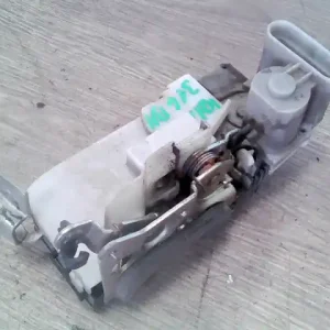 Vedd meg most PEUGEOT 406 Bal hátsó ajtó zárszerkezet központi záras bontott alkatrész