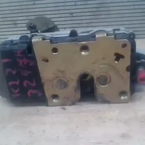 Azonnal elérhető PEUGEOT 406 Jobb hátsó ajtó zárszerkezet központi záras 4 ajtós bontott alkatrész