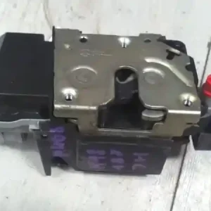 Utolsó esély PEUGEOT 406 Jobb hátsó ajtó zárszerkezet mechanikus bontott alkatrész