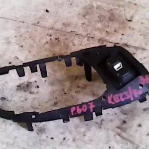 Vedd meg most PEUGEOT 607 Jobb hátsó ablakemelő kapcsoló 4 ajtós bontott alkatrész