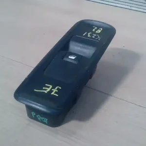 Árcsökkenés PEUGEOT 807 Jobb első ablakemelő kapcsoló bontott alkatrész