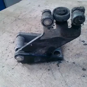 Árcsökkenés PEUGEOT 807 Tolóajtó oldalajtó görgő bontott alkatrész