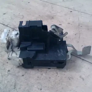 Árcsökkenés PEUGEOT BOXER 02-06 Bal első ajtó zárszerkezet központi záras kis áruszállító bontott alkatrész