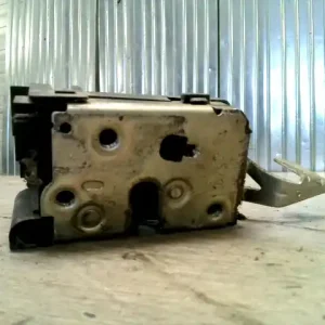 Ajánlat PEUGEOT BOXER 02-06 Bal első ajtó zárszerkezet mechanikus bontott alkatrész