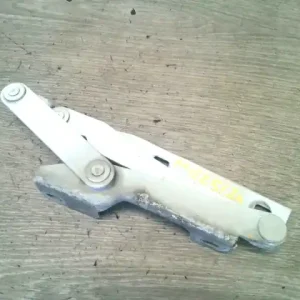 Végkiárusítás PEUGEOT BOXER 94-02 Motorháztető jobb zsanér bontott alkatrész