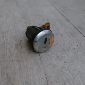 Azonnal elérhető PEUGEOT PARTNER -02 Jobb első ajtó dugózár bontott alkatrész