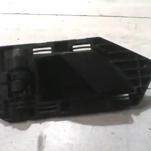 Vedd meg online PEUGEOT PARTNER -02 Jobb első belső kilincs bontott alkatrész