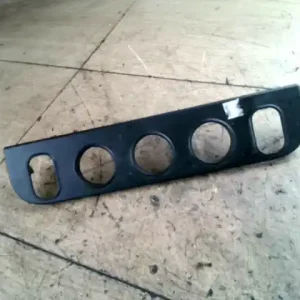 Szuper ajánlat PEUGEOT PARTNER -02 Középkonzol keret bontott alkatrész