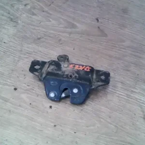 Árengedmény PEUGEOT PARTNER 02- Csomagtér ajtó zárszerkezet bontott alkatrész