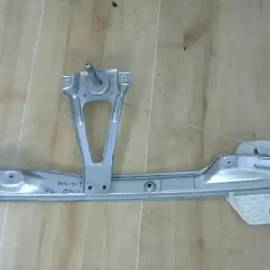 Alacsony ár RENAULT CLIO 01-06 Bal hátsó ablakemelő szerkezet mechanikus bontott alkatrész