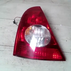 Szuper akció RENAULT CLIO 01-06 Bal hátsó lámpa bontott alkatrész