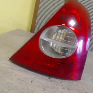 Vedd meg most RENAULT CLIO 01-06 Bal hátsó lámpa 3 ajtós bontott alkatrész