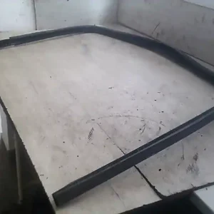 Szuper akció RENAULT CLIO 01-06 Jobb első ablakvezető gumi bontott alkatrész