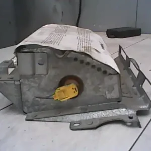 Vedd meg most RENAULT CLIO 01-06 Utasoldali műszerfal légzsák bontott alkatrész