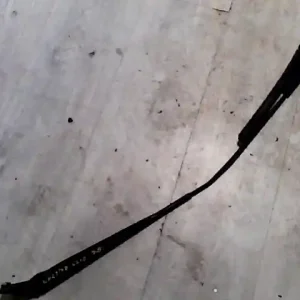 Vedd meg online RENAULT CLIO 06-09 Ablaktörlő kar jobb első bontott alkatrész