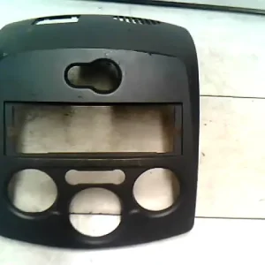 Utolsó esély RENAULT CLIO 06-09 Középkonzol keret bontott alkatrész