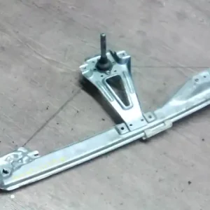 Alacsony ár RENAULT Clio 2009.01.01-2012.10.31 Bal hátsó ablakemelő szerkezet mechanikus kombi bontott alkatrész