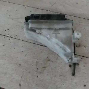 Azonnali szállítás RENAULT CLIO 90-96 Kiegyenlítő tartály bontott alkatrész