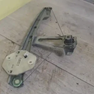Ajánlat RENAULT CLIO 98-01 Bal hátsó ablakemelő szerkezet mechanikus 5 ajtós bontott alkatrész