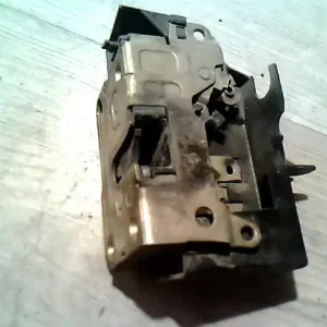 Árengedmény RENAULT CLIO 98-01 Bal hátsó ajtó zárszerkezet mechanikus nem központizárasbontott alkatrész