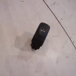 Alacsony ár RENAULT CLIO 98-01 Jobb első ablakemelő kapcsoló bontott alkatrész