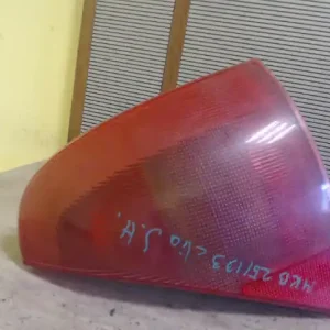 Akciós ár RENAULT CLIO 98-01 Jobb hátsó lámpa 5 ajtós bontott alkatrész