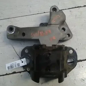 Akciós ár RENAULT CLIO 98-01 Motortartó bak bontott alkatrész