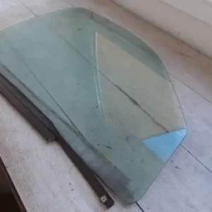 Azonnal elérhető RENAULT Kangoo 2003.01 - 2008.01 Jobb első ajtóüveg bontott alkatrész