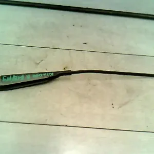 Végkiárusítás RENAULT KANGOO 97-03 Ablaktörlő kar bal első bontott alkatrész