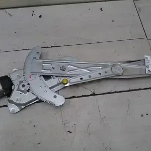 Ajánlat RENAULT KANGOO 97-03 Jobb első ablakemelő szerkezet elektromosollós bontott alkatrész