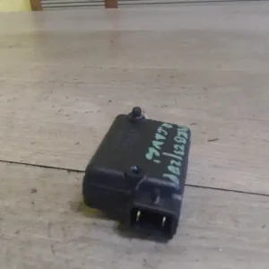 Vedd meg online RENAULT KANGOO 97-03 Központizár motor5 ajtós bontott alkatrész