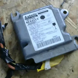 Szuper ajánlat RENAULT KANGOO 97-03 Légzsák indító elektronika bontott alkatrész