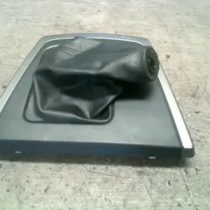 MAZDA 5 (CR19) 2008.02.01-2010.08.31 Váltószoknya + keret bontott alkatrész Korlátozott ajánlat