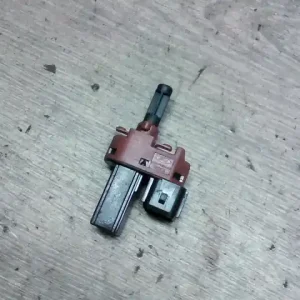 MAZDA 6 02-05 Kuplung pedál kapcsoló bontott alkatrész Ajánlat