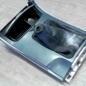 Szuper ajánlat MAZDA 6 05-08 Váltókar keret 4 ajtós bontott alkatrész