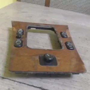 Különleges ajánlat MERCEDES E W210 95.06-99.06 Váltószoknya keret bontott alkatrész