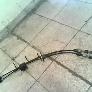 MITSUBISHI CARISMA 95.05-99.07 Sebességváltó bowden bontott alkatrész Utolsó esély