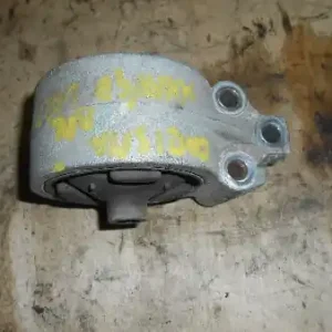 Árcsökkenés MITSUBISHI CARISMA 95.05-99.07 Sebességváltó tartó bak bontott alkatrész