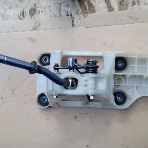 Ne maradj le MITSUBISHI COLT 98-03 Váltó kulissza bontott alkatrész