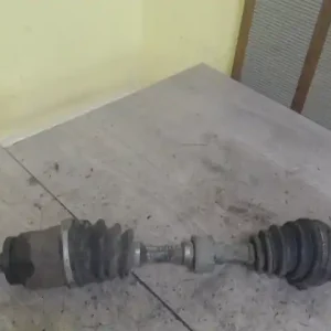 NISSAN ALMERA 96-98 Bal első féltengely 1.6 i bontott alkatrész Ne maradj le