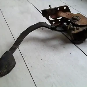 Szuper akció NISSAN VANETTE CARGO Kuplung pedál bontott alkatrész