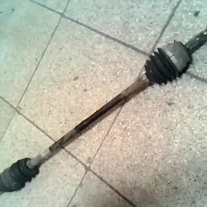 Exkluzív ajánlat OPEL ASTRA F 94-02 Jobb első féltengely 1.4 i, 8 v, nem abs-es bontott alkatrész