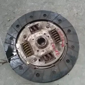 Árengedmény OPEL CORSA A 90-93 Kuplung tárcsa bontott alkatrész